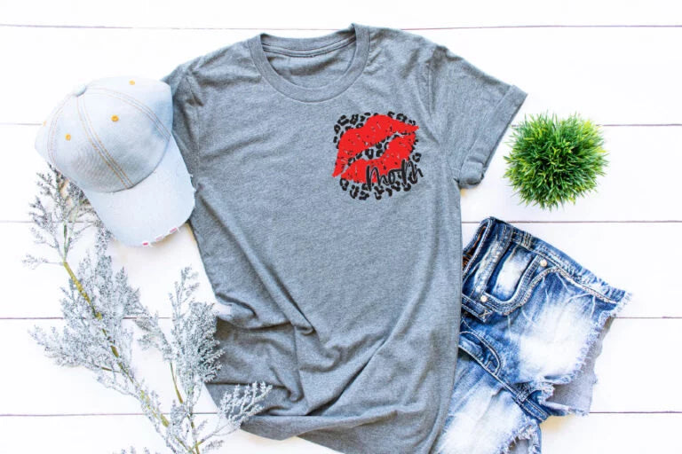 Mom Kiss Leopard Print Valentine’s Day (short sleeve)